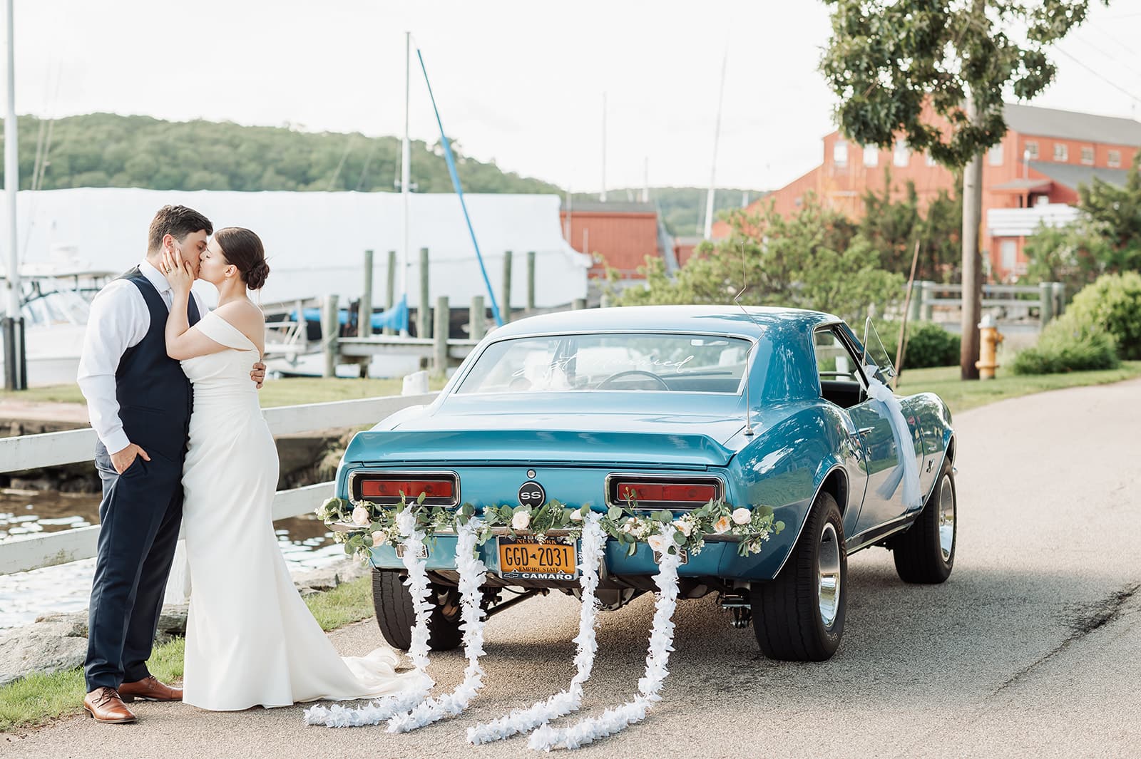 AVENTZ Co. Connecticut Event & Wedding Planner. Abby Fritz Connecticut Wedding Designer, Backyard weddings, CT Private Events, Design, Weddings, Intimate | Simply K. Studios